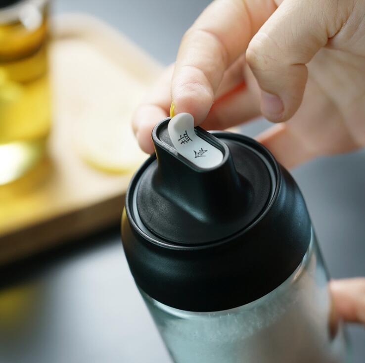 One piece seasoning bottle - honey bottle One piece seasoning bottle - honey bottle