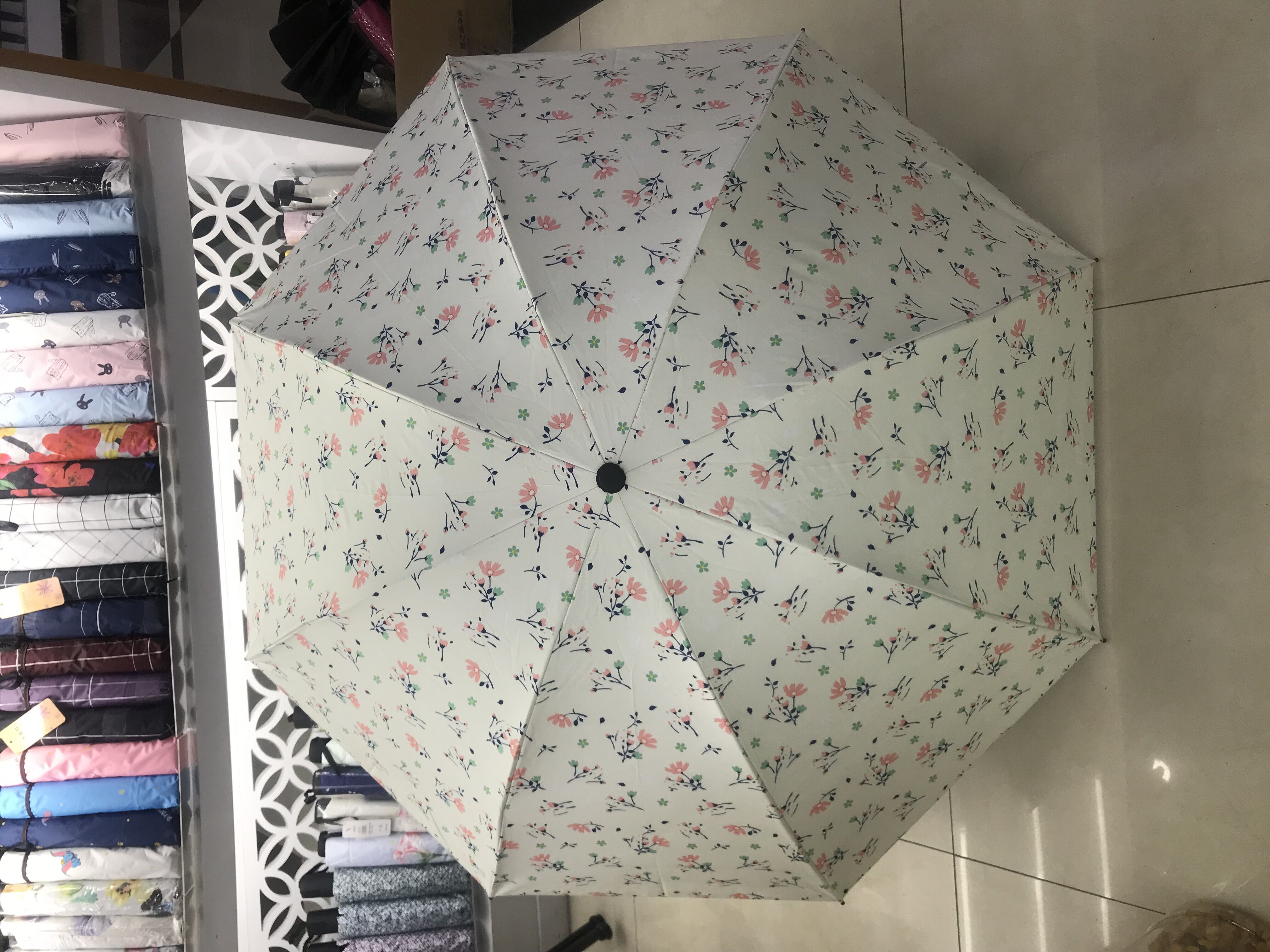 New Folding Umbrella Spot Sunny Umbrella Factory Shading Black Rubber Umbrella A6014 New Folding Umbrella Spot Sunny Umbrella Factory Shading Black Rubber Umbrella A6014